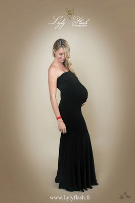 photo robe maternité par photographe brignoles