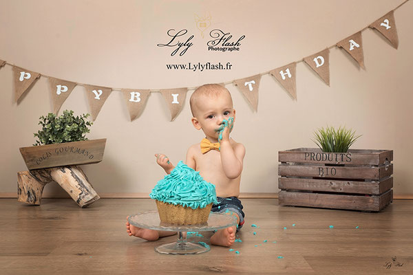 photographe smash the cake anniversaire bébé