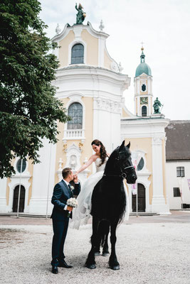 Brautpaarshooting Kloster Ochsenhausen mit Friese Sybrand