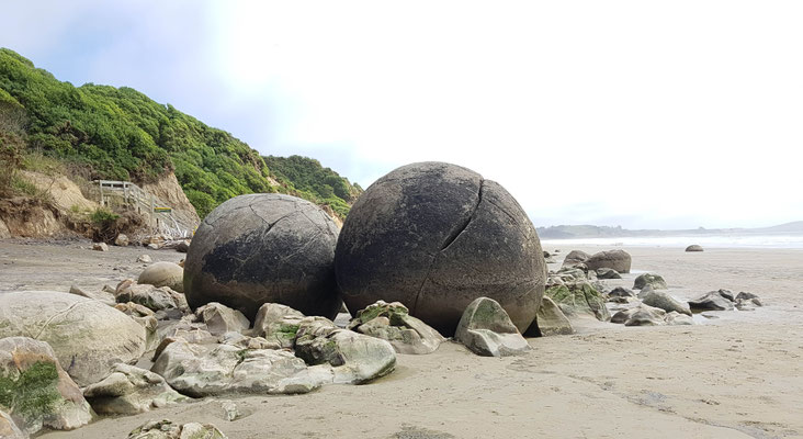Moeraki Boulders