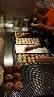 Kyoto bietet viel gutes Essen. Speziell zu erwähnen sind der Nishiki Market und Daimaru Basement Food Floor
