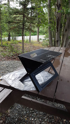 Wir haben uns für 11$ einen super Grill gekauft:)