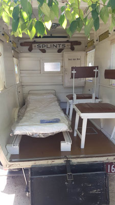 Ausgestellte Ambulanz von früher