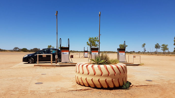 Tankstelle in the middle of nowhere