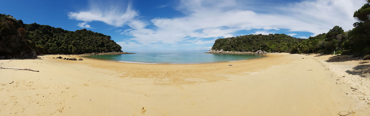 Abel Tasman Nationalpark. Wir hatten den ganzen Strand für uns alleine :)