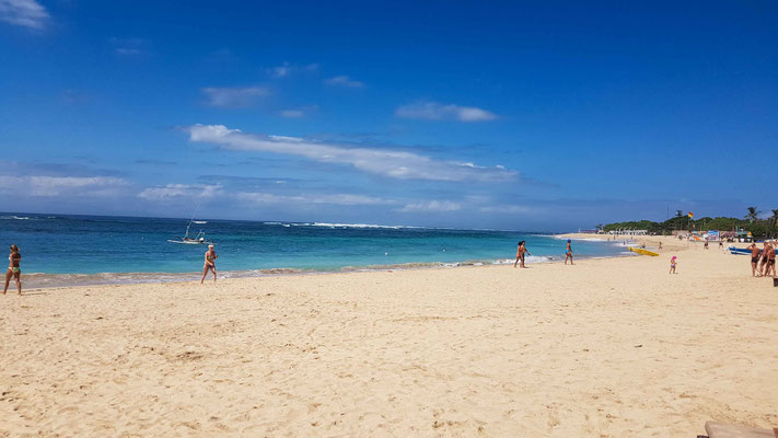 Strand vor dem Hotel