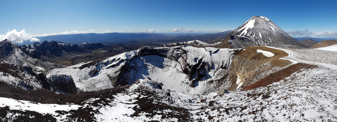 Tongariro Alpine Crossing