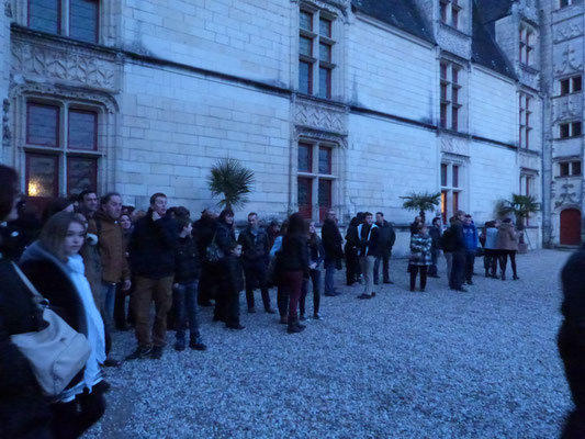 Les familles françaises attendent l'arrivée des espagnols ...