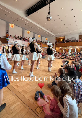 Kurhaus als Anziehungspunkt im Fasching