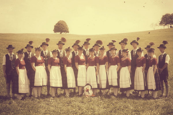Retro Bild, Oberlandler Trachtenverein Aktive Plattlergruppe