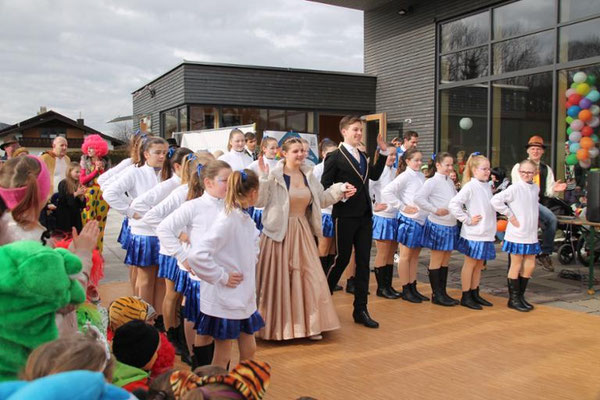 D´Oberlandler Garde Faschingszug in Au b. Bad Aibling