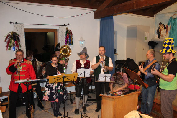 Abordnung der Willinger Musi