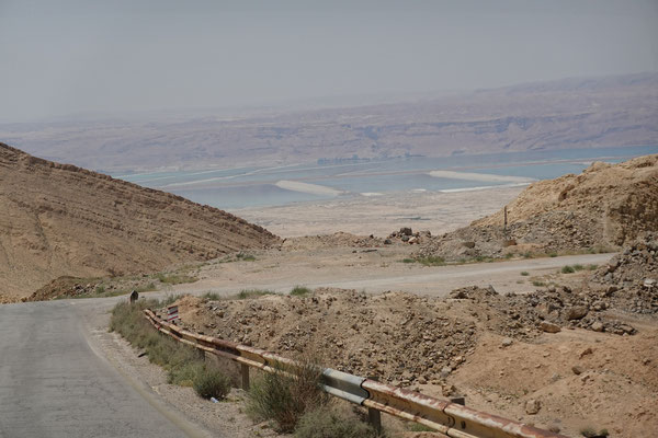 Totes Meer, Kalium Karbonat (Pott-Asche) Becken, zur Herstellung von Düngemittel / Dead Sea, pot-ash reservoirs for the fertilizer production