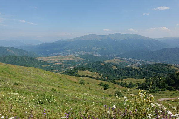 Dilijan, Wanderung / Hike "Tri-peak"