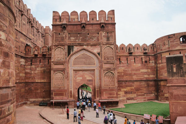 Agra; Fort
