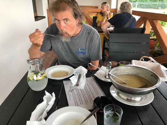 Kartoffelsuppe a discretion / All you can eat potato soup