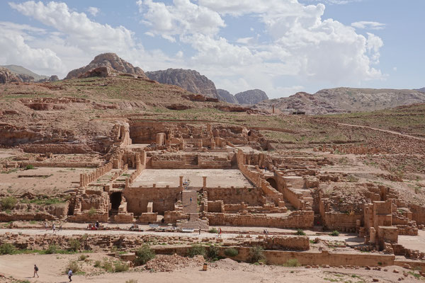 Petra, great temple