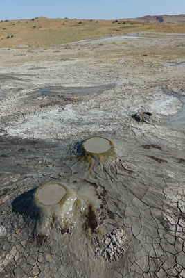 Takhti-Tepha, Schlammvulkane / Mud volcanoes