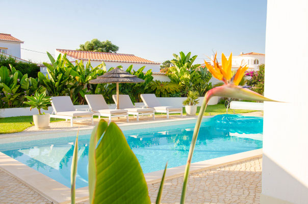 aljezur-algarve-luxury-rental-holiday-villa-with-pool