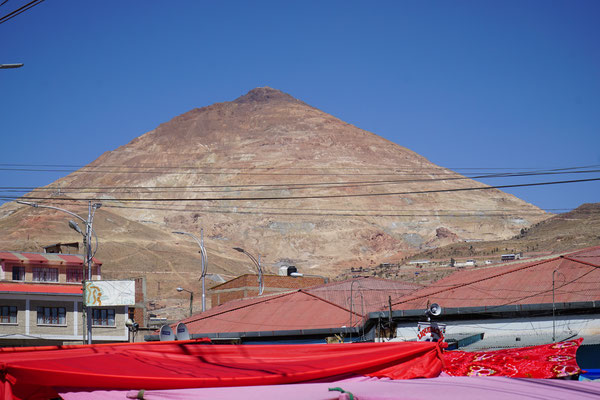 Cerro Rico - aus dem Berg wird seit 500 Jahren Silber abgebaut!
