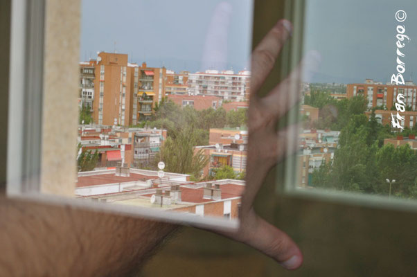 la mano
