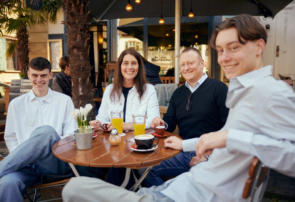 Alexandra Kriegel, Andreas Siegele, Söhne Tom und Luis
