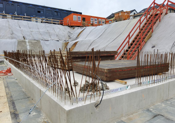 473_Übergangsunterkunft Kelmesberg Kupferstadt Stolberg, die Bodenplatte entsteht