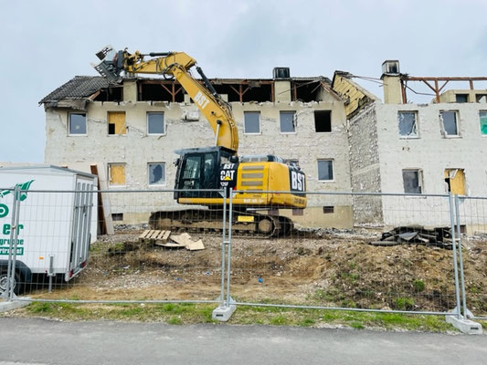 473_Übergangsunterkunft Kelmesberg Kupferstadt Stolberg, Abbruch der ersten Häuser