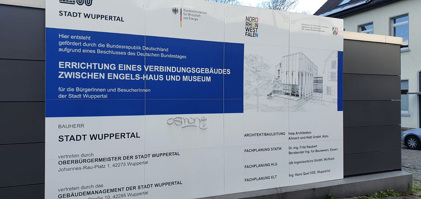 Neubau des Verbindungsbaus zwischen Engelshaus und Museum für Frühindustrialisierung in Wuppertal - Bauschild