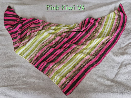 "Pink Kiwi Variante 6": Tuch gestrickt und fotografiert von Michaela Friedrich.