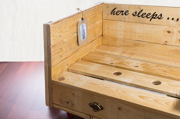 Cama para perro Gilda. Repuntomadera.