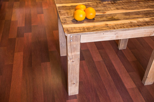 Mesa con pallet Origin. Repuntomadera.