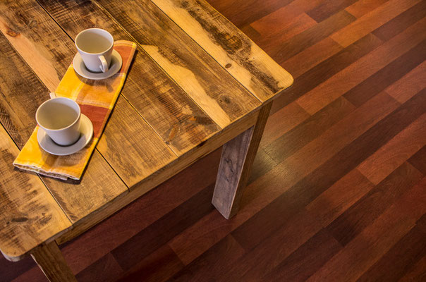 Mesa con pallet Origin. Repuntomadera.