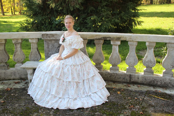Krinoline Ballkleid