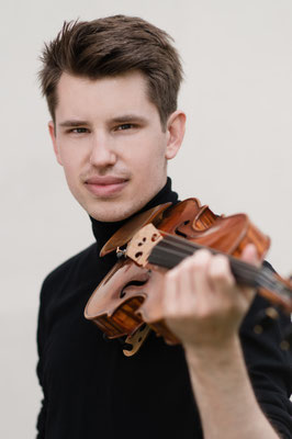 Simon Petek, Klavier