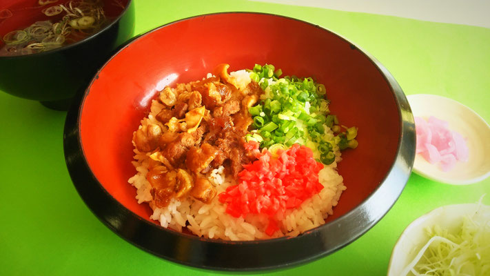 養老美肌丼セット　950円