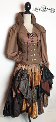 ensemble steampunk chemise jupe et veston sous poitrine