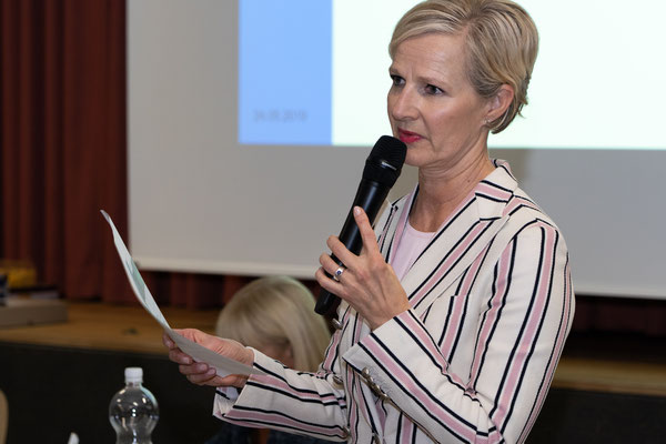 der Planung bezüglich Gestaltung des linken Seeufers und der Stärkung der Quartierzentren.