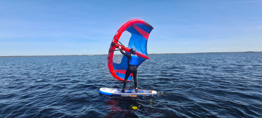 initiation au wing foil lacanau