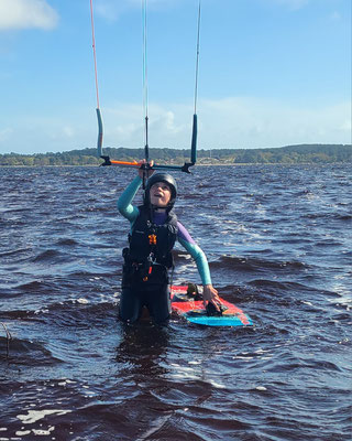 cours de kitesurf enfants lacanau