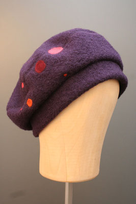 genähte Kappe aus Wolle aus dem eigenen Hutatelier