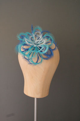 Kopfschmuck, Fascinator - Federblüte