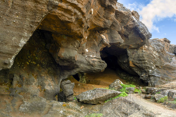 Soenghellir caves, Iceland