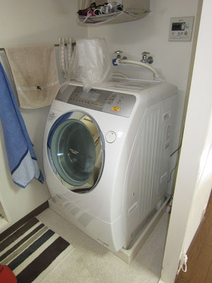 既存洗濯防水ﾊﾟﾝ　洗濯水栓（浴室横）