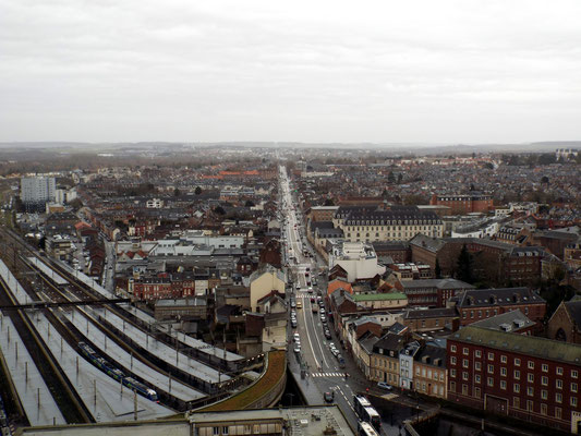 La gare et la rue Jules Barni