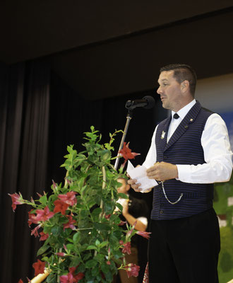 Grussadresse NOSJV, Urs Holdener, Alphornobmann NOSJV  (RM)