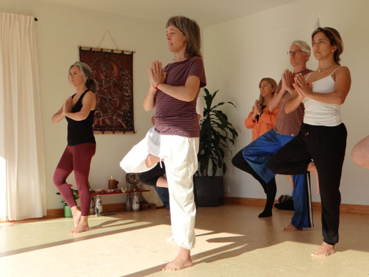 Yoga, Be Yourself, Expressão Autêntica, Nutrir, Lina Afonso, estúdio de corpo e alma, Dança, Movimento Livre, Círculo Partilha, Celebrar, Consciência, Malveira da Serra, Body and Soul Weekend, Fim de semana de corpo e alma