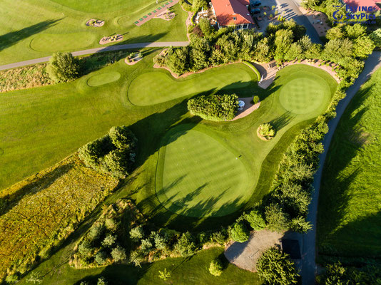 Drohnenaufnahme Golfplatz