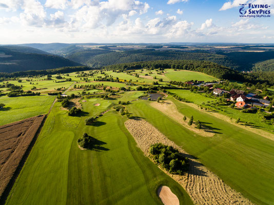 Vogelperspektive über dem Golfplatz