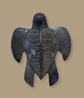 N°5147 MORLOT Terii Tortue femelle Basalte L25xl23 2025